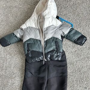 3T winter coat and snowpants